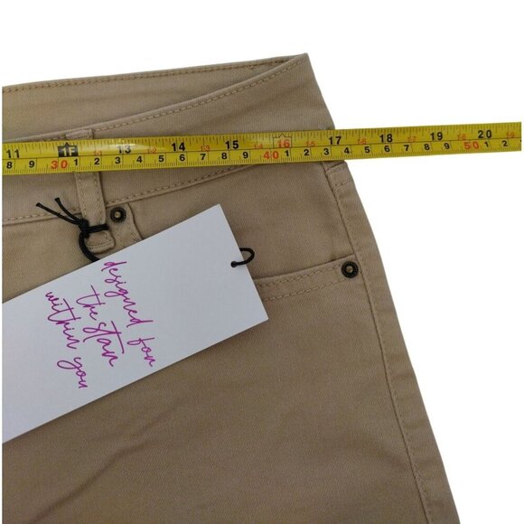 Vanilla Star Womens W30 Tan Frayed Hem Y2K Shorts, NWT. - Picture 5 of 6